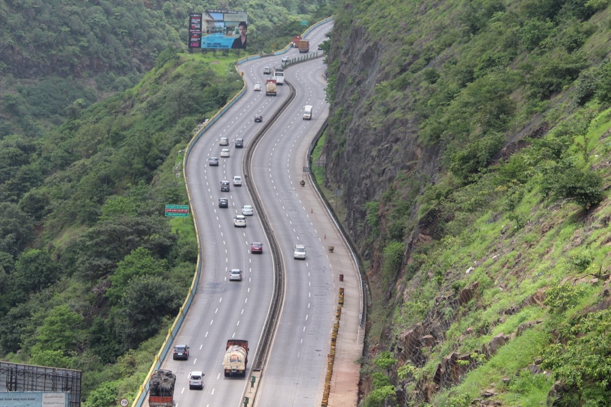 Complete Guide to Safe Intercity Cab Travel in 2026: Your Safety Checklist